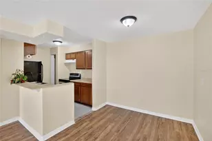 202 Red Maple Pl, Brandon, FL 33510 - Photo 10