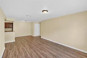 202 Red Maple Pl, Brandon, FL 33510 - Photo 8