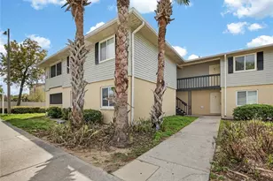 202 Red Maple Pl, Brandon, FL 33510 - Photo 2