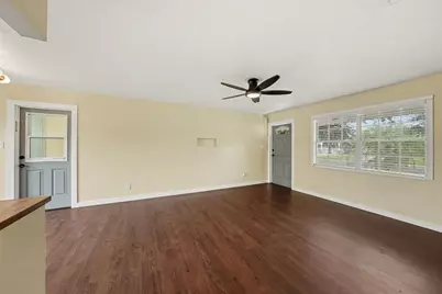 4733 W Wisconsin Avenue, Tampa, FL 33616 - Photo 8