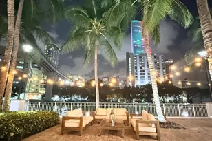 31 SE 5th St, Miami, FL 33131 - Photo 14