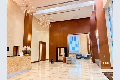 31 SE 5th Street #305, Miami, FL 33131 - Photo 16