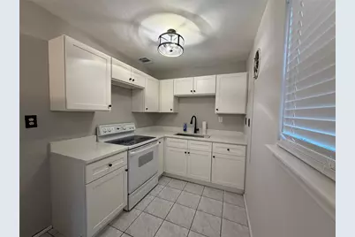6013 Chenango Lane, Orlando, FL 32807 - Photo 8