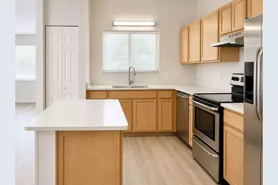 6914 Thousand Oaks Road, Orlando, FL 32818 - Photo 8
