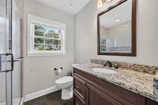 2410 Lake Shore Dr, Orlando, FL 32803 - Photo 18