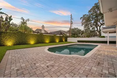 2410 Lake Shore Drive, Orlando, FL 32803 - Photo 32