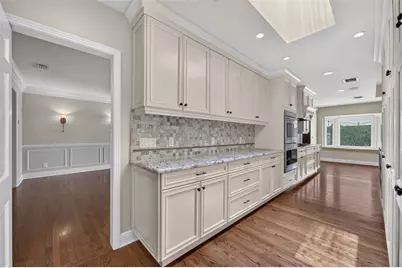 2410 Lake Shore Drive, Orlando, FL 32803 - Photo 12