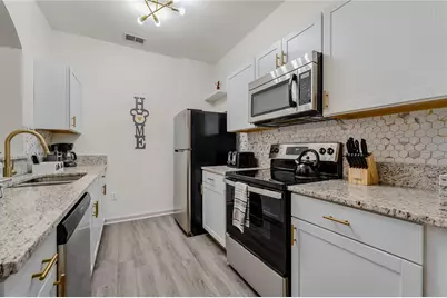2774 Almaton Loop #202, Kissimmee, FL 34747 - Photo 4
