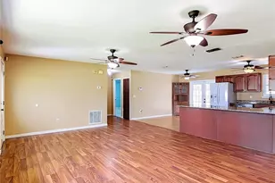 2300 Captain Dr, Deltona, FL 32738 - Photo 10