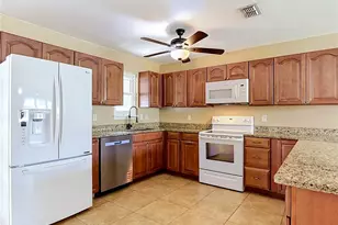 2300 Captain Dr, Deltona, FL 32738 - Photo 6