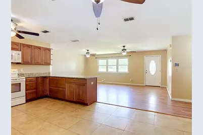 2300 Captain Drive, Deltona, FL 32738 - Photo 8