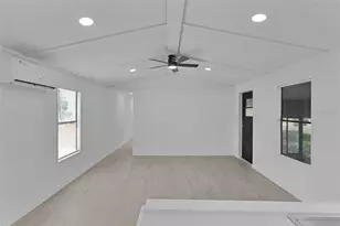 33514 Luana Ct, Leesburg, FL 34788 - Photo 18