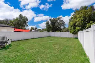 1946 Hollywood Ave, Eustis, FL 32726 - Photo 18