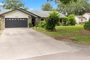 7213 Regent Dr, Lakeland, FL 33810 - Photo 2