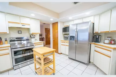 7213 Regent Drive, Lakeland, FL 33810 - Photo 12
