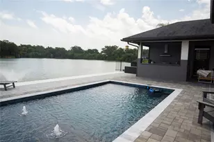 995 Stacy Ln, New Smyrna Beach, FL 32168 - Photo 1