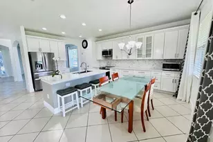 10726 Cabbage Tree Loop, Orlando, FL 32825 - Photo 4