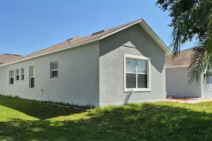 560 Viceroy Ct, Kissimmee, FL 34758 - Photo 2