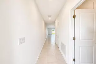 360 Loch Ct, Davenport, FL 33837 - Photo 8
