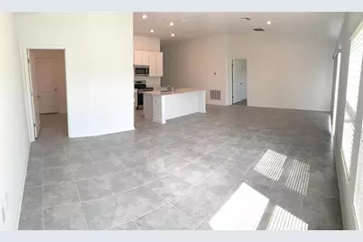 1373 Brentwood Dr, Kissimmee, FL 34746 - Photo 8