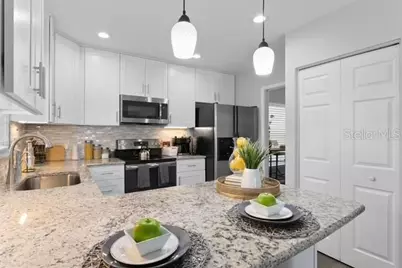 14009 Dominion Court, Tampa, FL 33613 - Photo 8