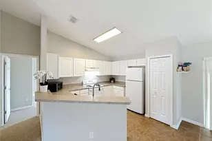 1364 Hillview Dr, Clermont, FL 34711 - Photo 8
