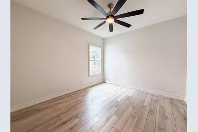 323 W Lambright Street, Tampa, FL 33604 - Photo 8