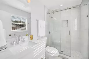 8702 Elmwood Ln, Tampa, FL 33615 - Photo 32