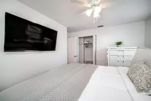 8702 Elmwood Ln, Tampa, FL 33615 - Photo 28