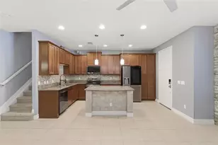 10016 Eagle Creek Center Blvd, Orlando, FL 32832 - Photo 4