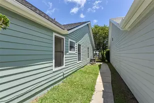 756 Pine Shores Cir, New Smyrna Beach, FL 32168 - Photo 2