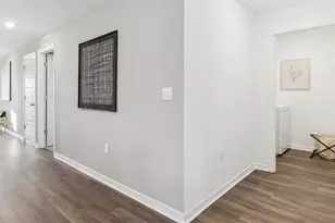 1126 Ambers Wave Ct, Lake Wales, FL 33859 - Photo 4