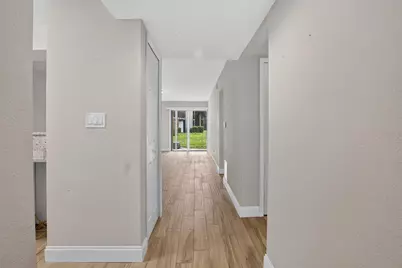 145 Scottsdale Square, Winter Park, FL 32792 - Photo 8