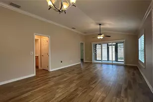 724 Yager Ln, The Villages, FL 32163 - Photo 4