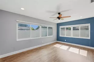5669 45th Ave N, Kenneth City, FL 33709 - Photo 14
