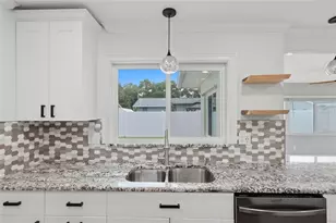 5669 45th Ave N, Kenneth City, FL 33709 - Photo 6