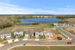 2049 Heart Lk Dr, Groveland, FL 34736 - Photo 2