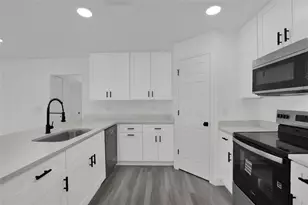 1704 W 15th St, Sanford, FL 32771 - Photo 6