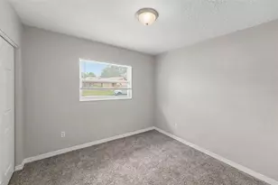 4101 Bluefish Dr SE, Saint Petersburg, FL 33705 - Photo 12