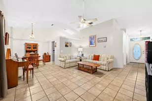 1464 Crawford Dr, Apopka, FL 32703 - Photo 2