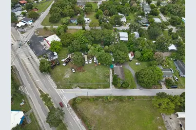 2108 Okeechobee Road, Fort Pierce, FL 34950 - Photo 2
