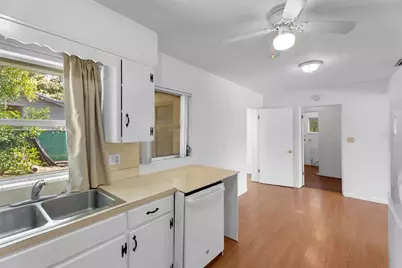 439 W Wisconsin Avenue, Deland, FL 32720 - Photo 12