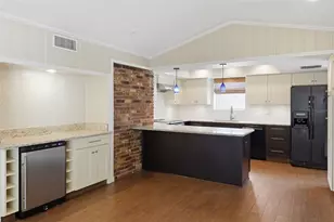 1228 Spring Lake Dr, Orlando, FL 32804 - Photo 10