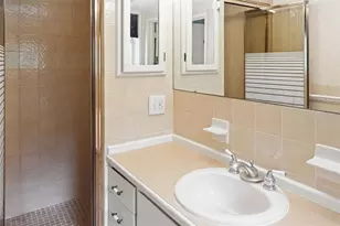 1228 Spring Lake Dr, Orlando, FL 32804 - Photo 20