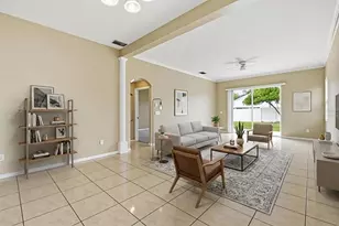 5337 Outlook Way, Zephyrhills, FL 33541 - Photo 4