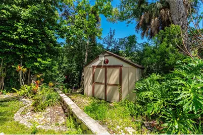 2425 Lake Sue Drive, Orlando, FL 32803 - Photo 38