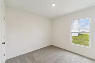 904 E Michigan Ave, Deland, FL 32724 - Photo 16