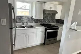 5750 10th St N, Saint Petersburg, FL 33703 - Photo 4