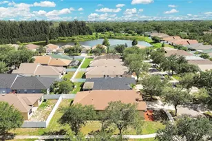 1225 Barclay Wood Dr, Ruskin, FL 33570 - Photo 38
