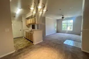 5616 Pinnacle Heights Cir, Tampa, FL 33624 - Photo 2